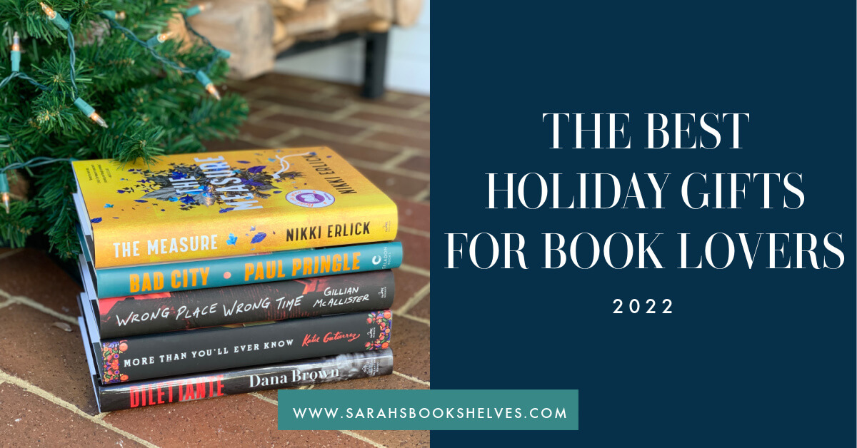 Best Holiday Gifts for Book Lovers 2022